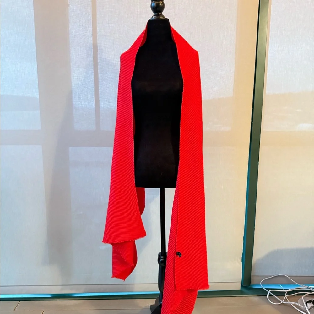 Elegant Red Scarf - Picture 3 of 5